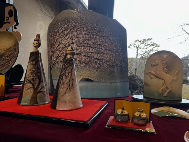 布引焼窯元 | フクロウが棲む森に佇む布引焼窯元の公式ホームページ